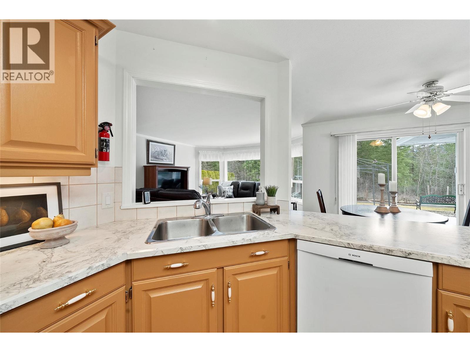 2604 Fairview Place, Blind Bay, British Columbia  V0E 1H2 - Photo 15 - 10377187