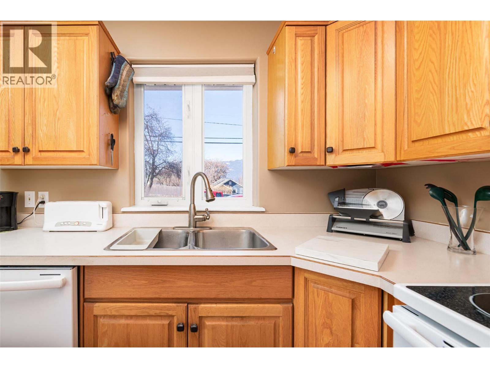 338 9th Avenue S Unit# F, Creston, British Columbia  V0B 1G3 - Photo 6 - 10377926