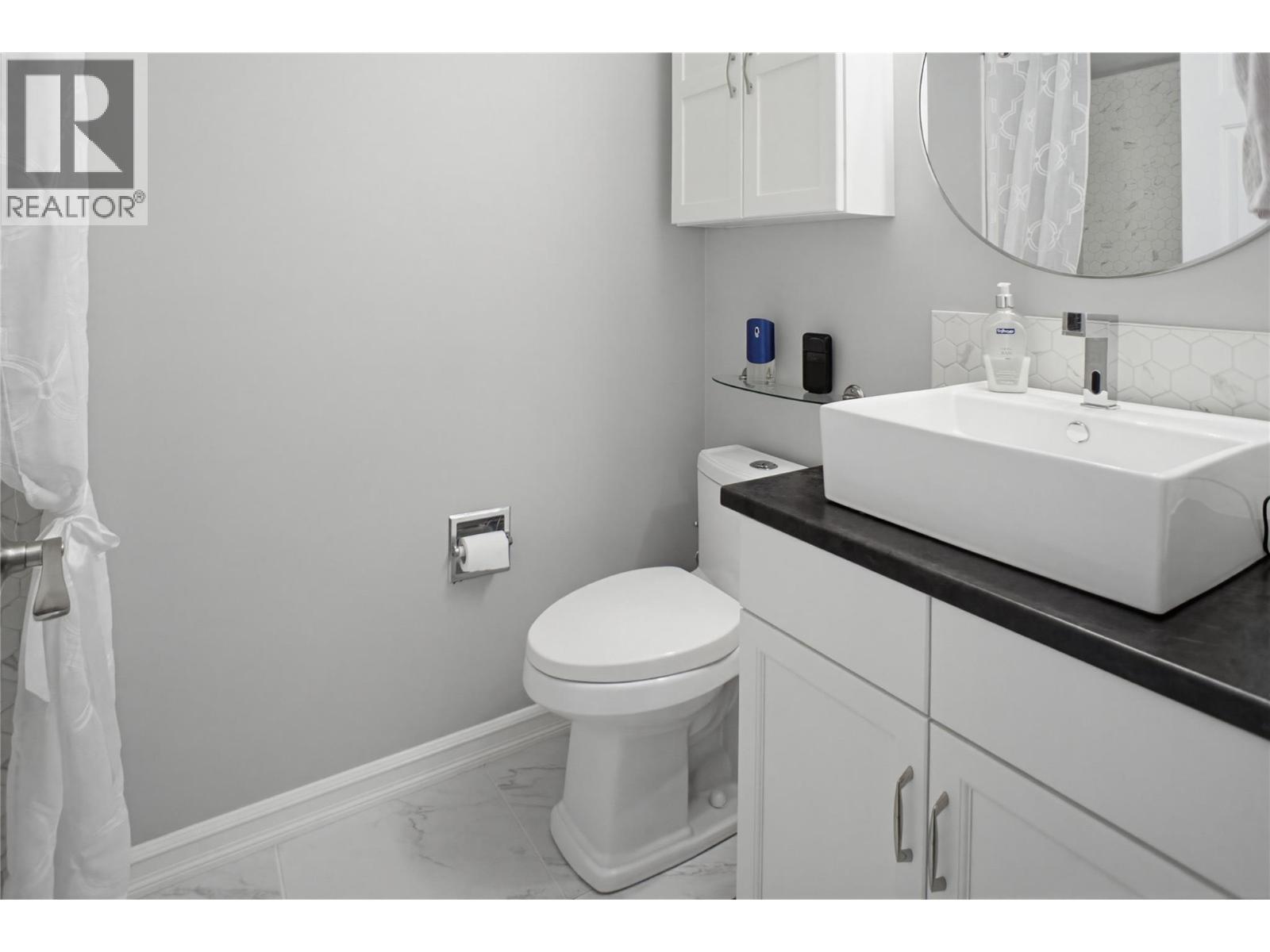 2020 Van Horne Drive Unit# 8, Kamloops, British Columbia  V1S 1G3 - Photo 12 - 10377401