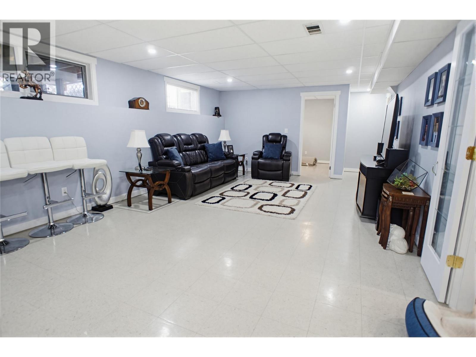 2020 Van Horne Drive Unit# 8, Kamloops, British Columbia  V1S 1G3 - Photo 14 - 10377401