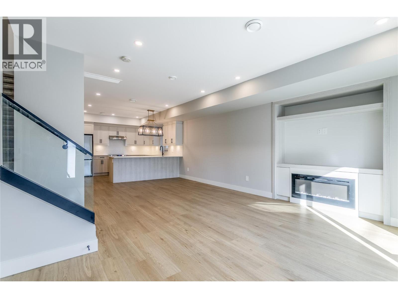 1916 Ethel Street Unit# 2, Kelowna, British Columbia  V1Y 2Z5 - Photo 11 - 10378033