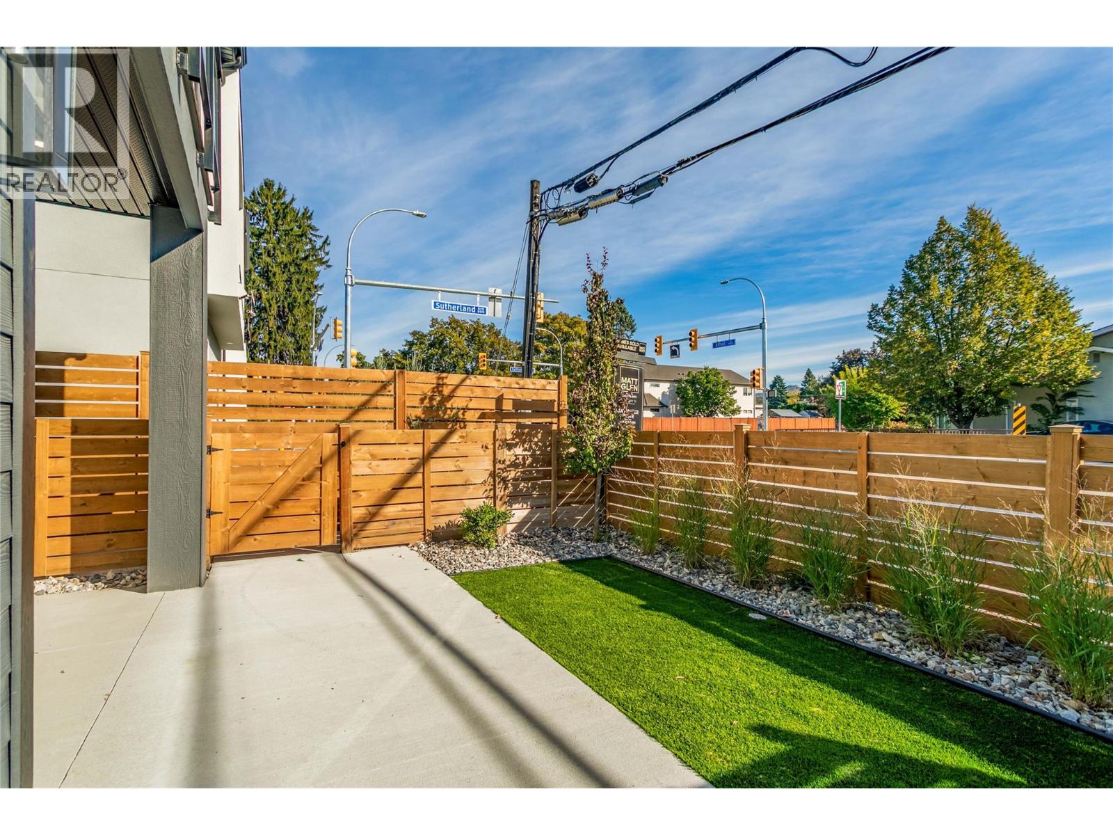 1916 Ethel Street Unit# 2, Kelowna, British Columbia  V1Y 2Z5 - Photo 6 - 10378033