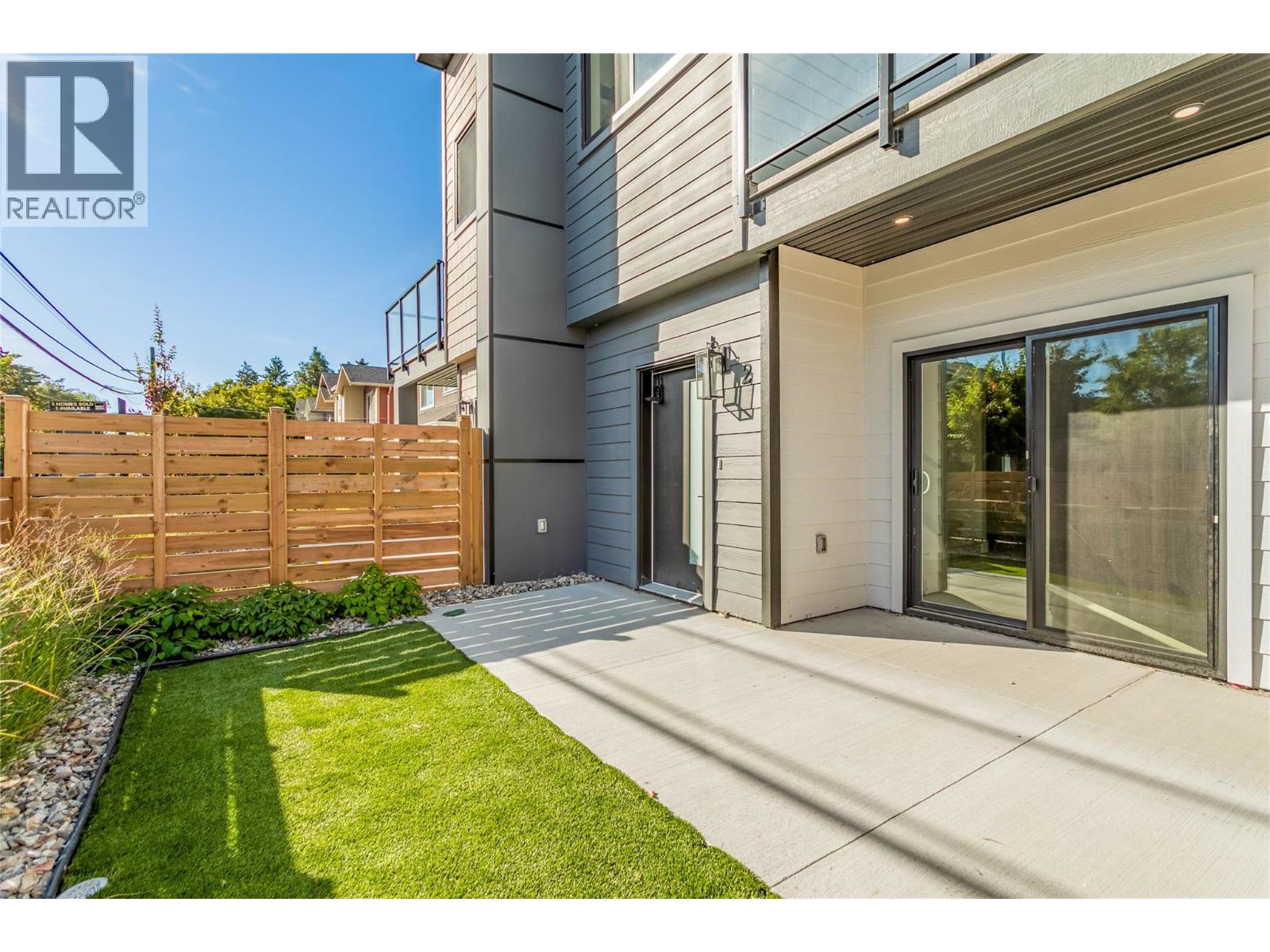1916 Ethel Street Unit# 2, Kelowna, British Columbia  V1Y 2Z5 - Photo 8 - 10378033