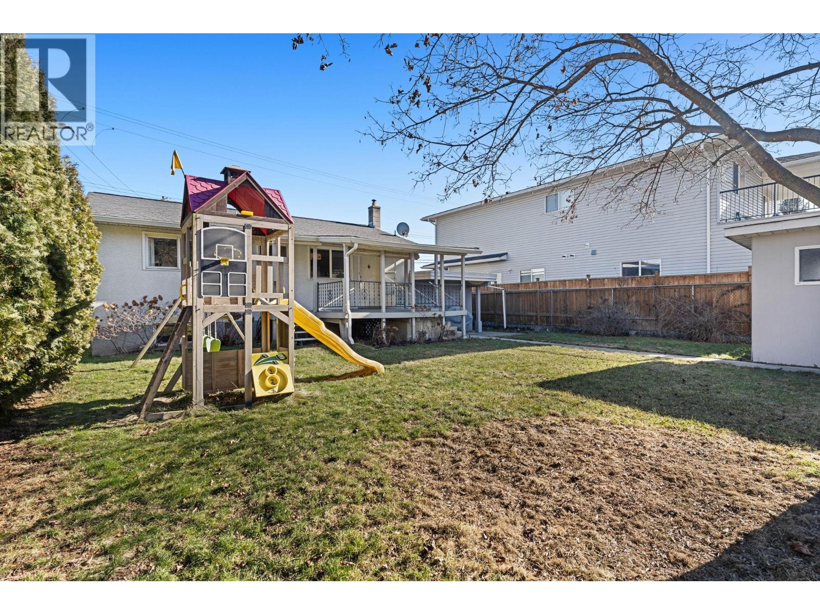 594 Snowsell Street N, Kelowna, British Columbia  V1V 2C7 - Photo 31 - 10377896