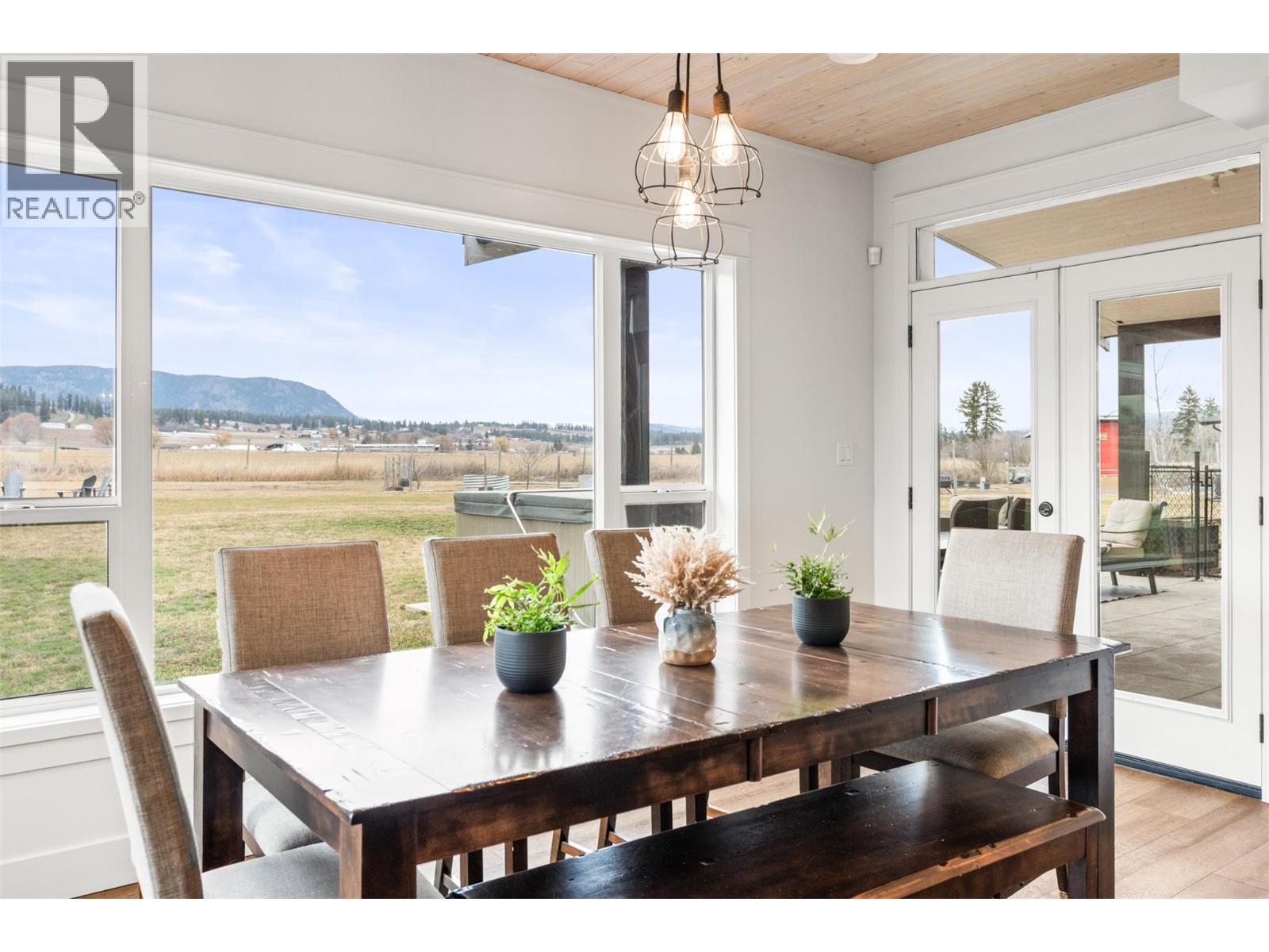 4160 Noble Road, Spallumcheen, British Columbia  V4Y 0K8 - Photo 23 - 10376174