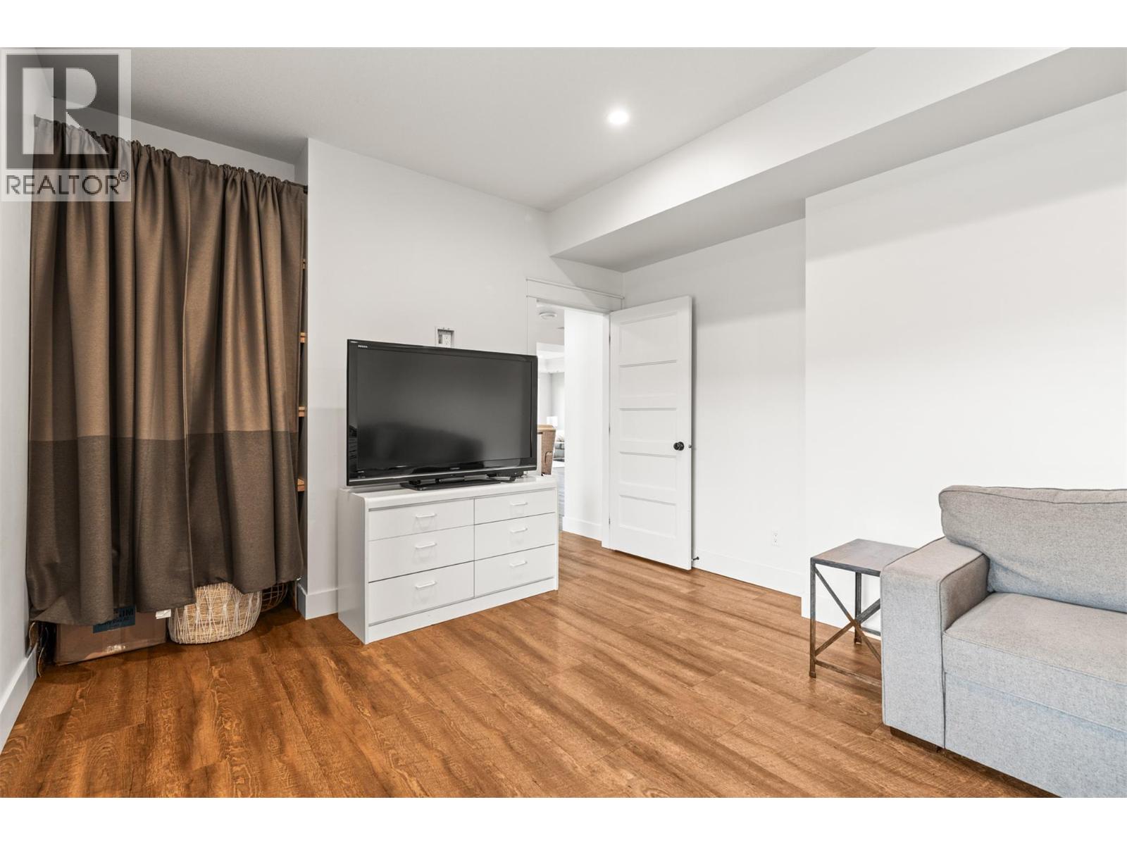 4160 Noble Road, Spallumcheen, British Columbia  V4Y 0K8 - Photo 33 - 10376174