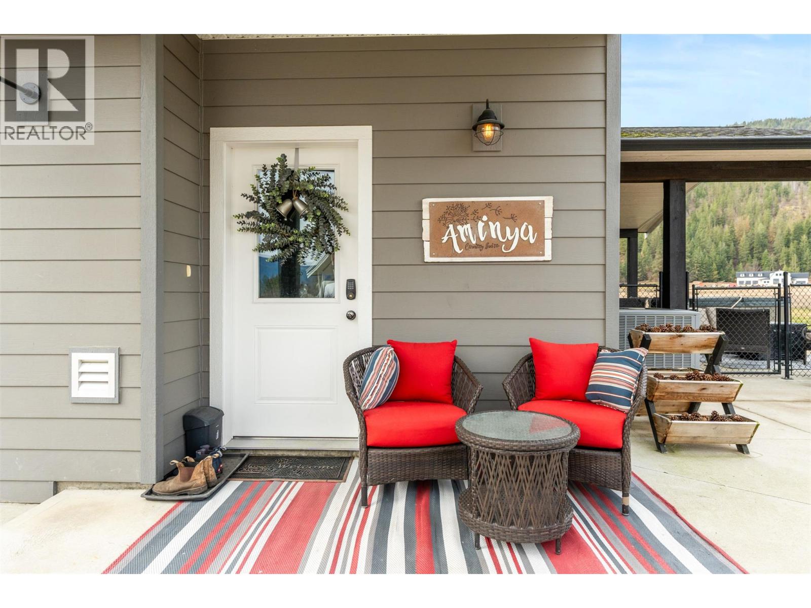 4160 Noble Road, Spallumcheen, British Columbia  V4Y 0K8 - Photo 9 - 10376174