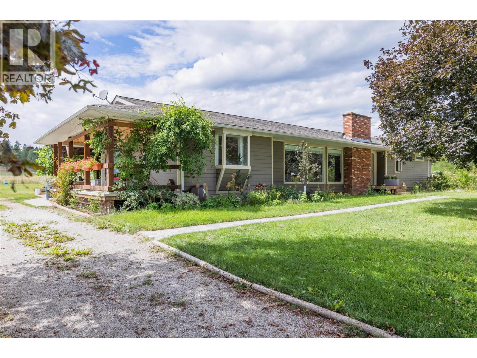 4780 Sleepy Hollow Road, Spallumcheen, British Columbia  V4Y 0T8 - Photo 2 - 10378019