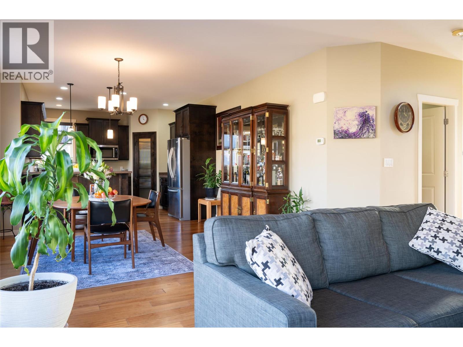 2038 Stagecoach Drive, Kamloops, British Columbia  V2B 0A7 - Photo 11 - 10378002