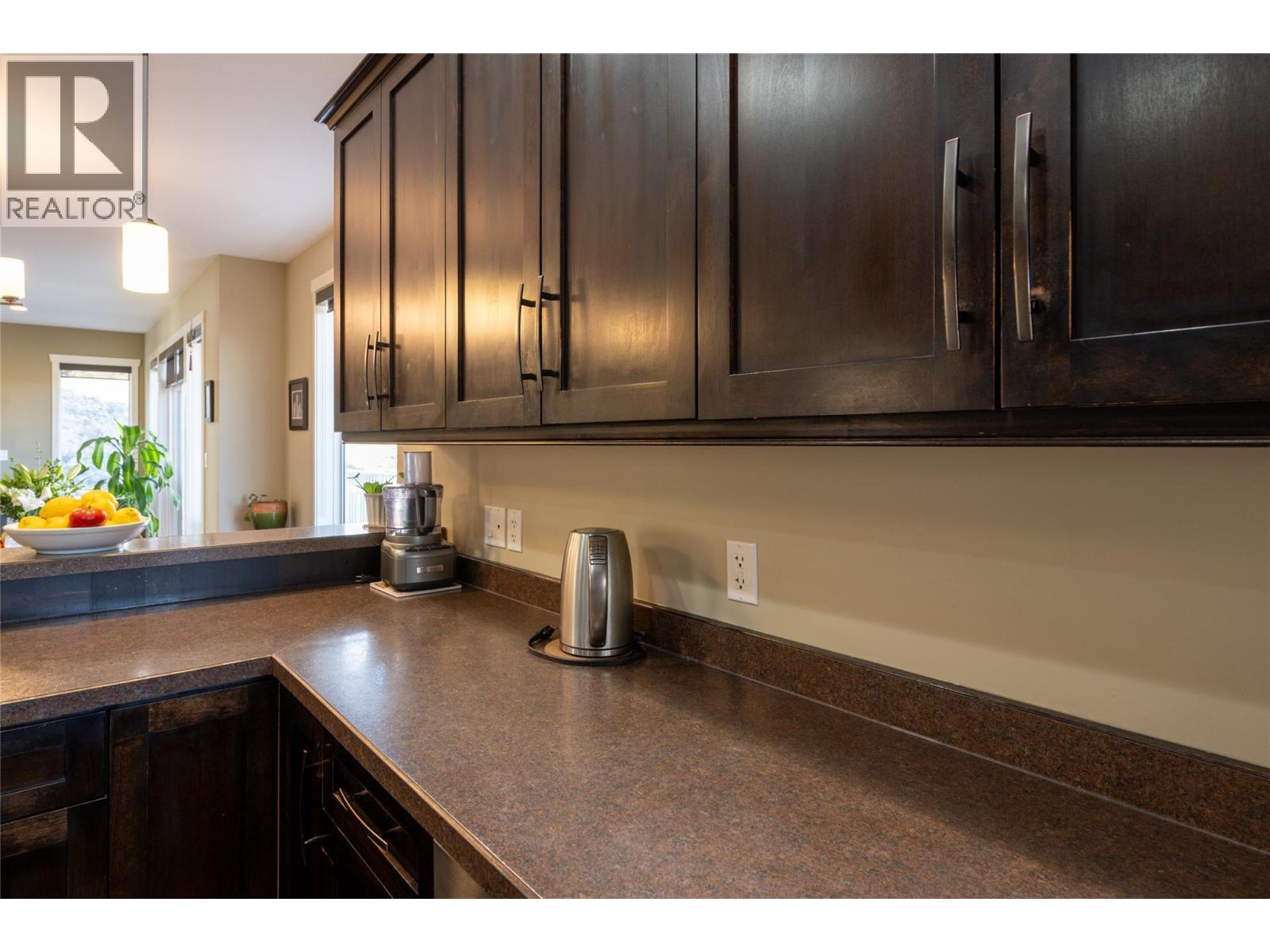 2038 Stagecoach Drive, Kamloops, British Columbia  V2B 0A7 - Photo 18 - 10378002