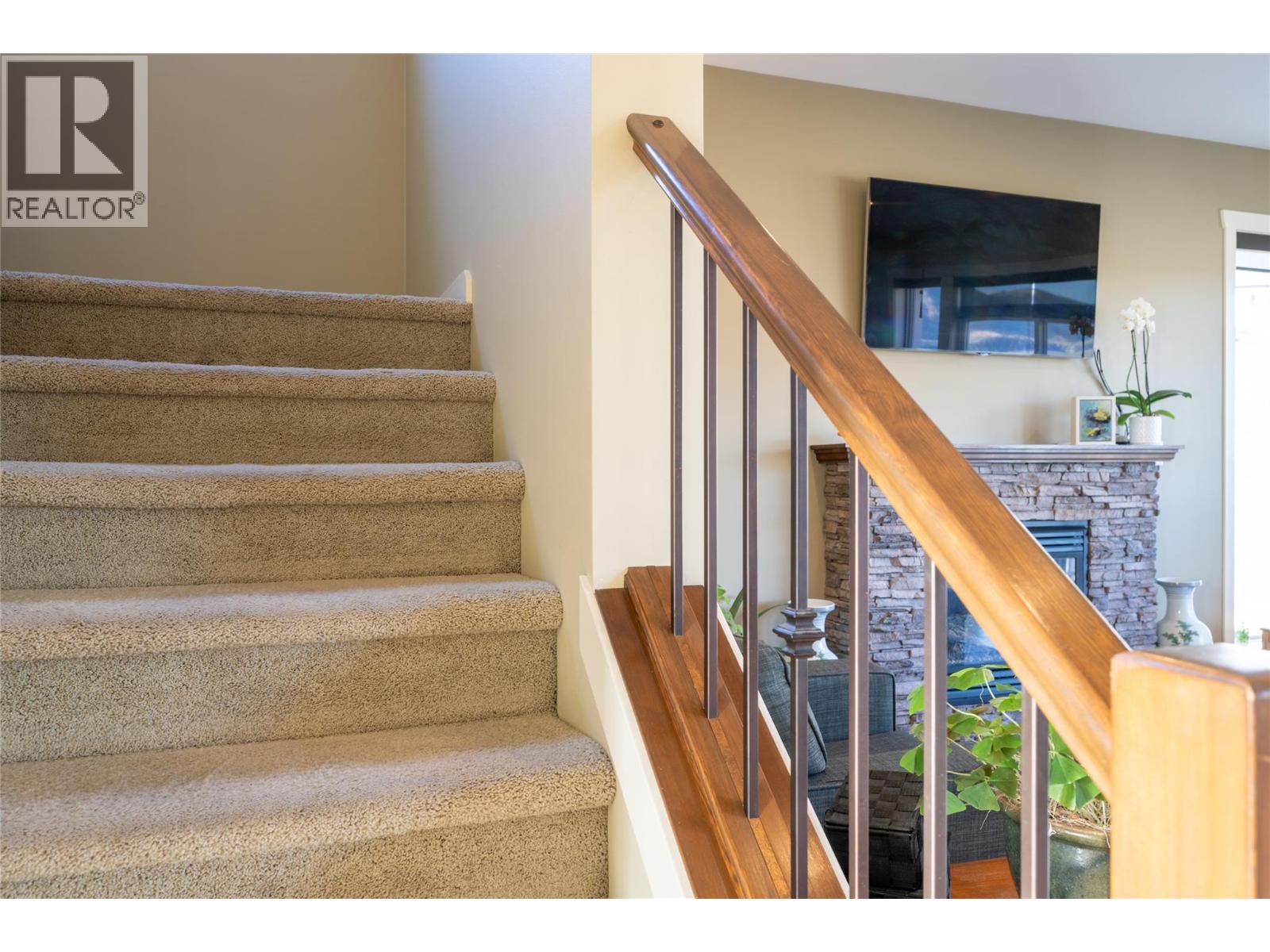 2038 Stagecoach Drive, Kamloops, British Columbia  V2B 0A7 - Photo 26 - 10378002