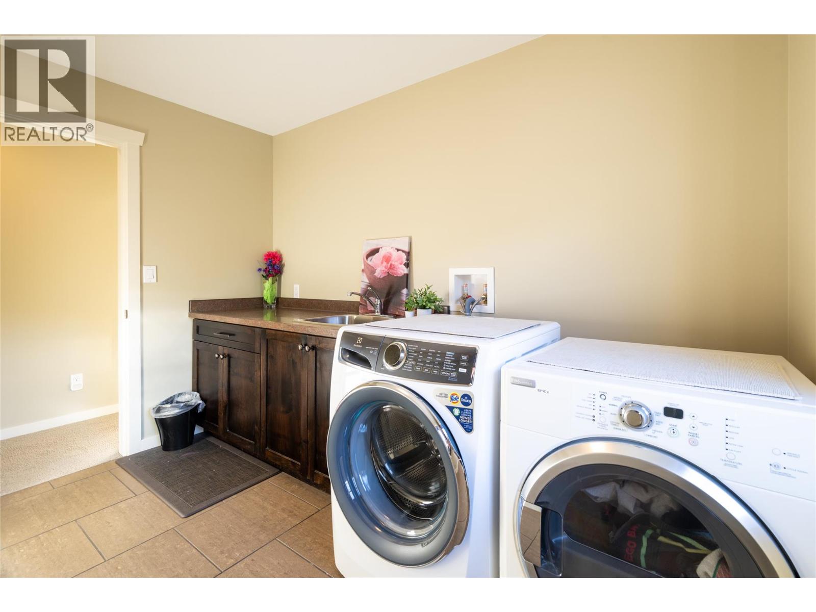 2038 Stagecoach Drive, Kamloops, British Columbia  V2B 0A7 - Photo 38 - 10378002