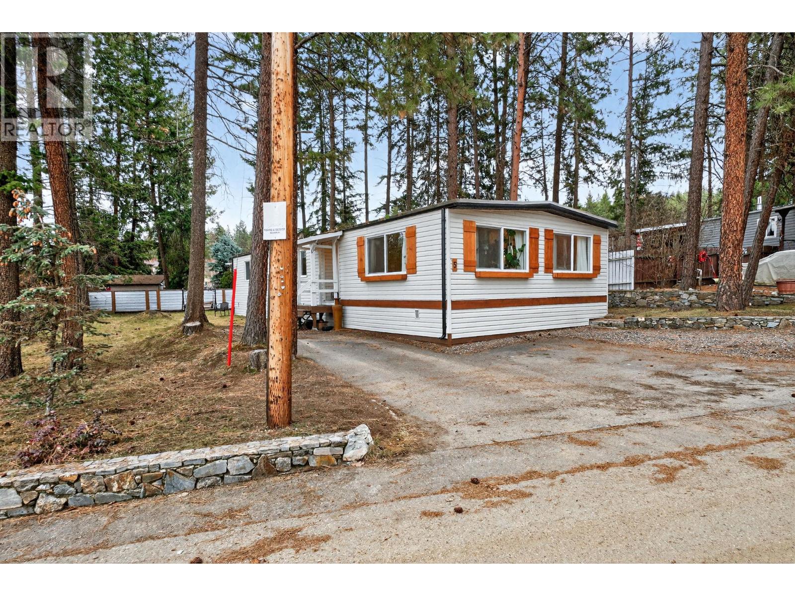 4075 Mcclain Road Unit# 5, Kelowna, British Columbia  V1W 4R4 - Photo 2 - 10377687