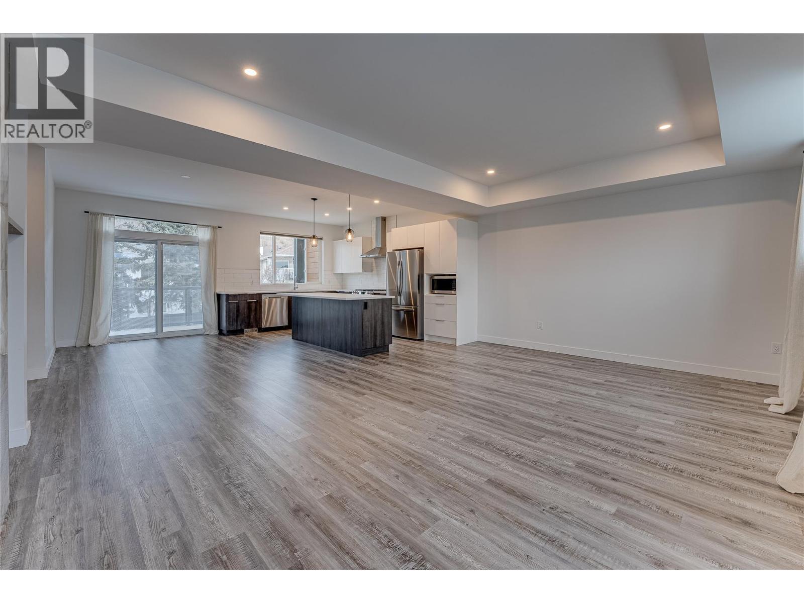 1039 Mt. Fosthall Drive Unit# 11, Vernon, British Columbia  V1B 2W2 - Photo 14 - 10377464