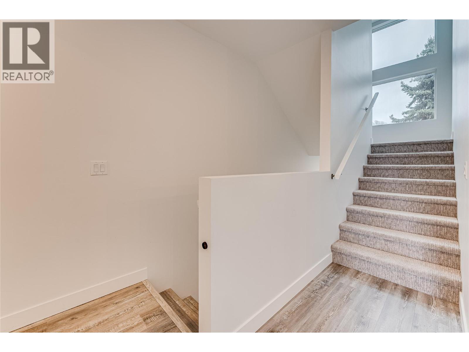 1039 Mt. Fosthall Drive Unit# 11, Vernon, British Columbia  V1B 2W2 - Photo 20 - 10377464