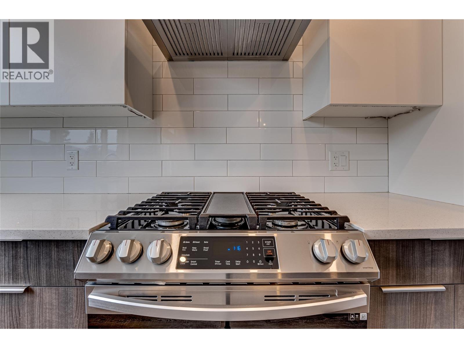 1039 Mt. Fosthall Drive Unit# 11, Vernon, British Columbia  V1B 2W2 - Photo 6 - 10377464