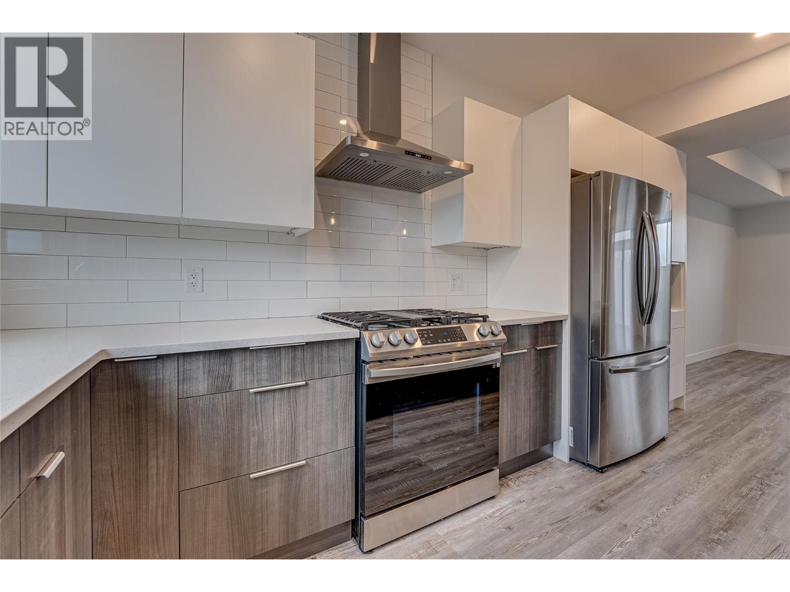 1039 Mt. Fosthall Drive Unit# 11, Vernon, British Columbia  V1B 2W2 - Photo 7 - 10377464