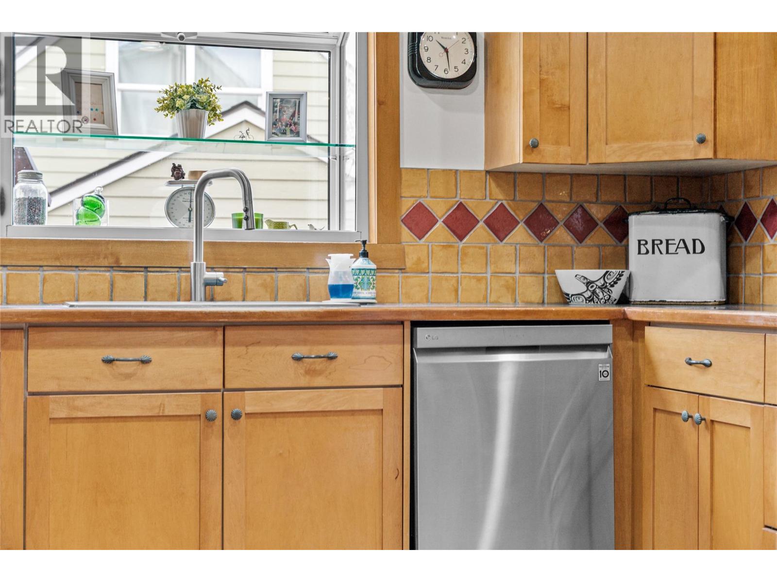 1337 Dominion Crescent, Kamloops, British Columbia  V2C 2W9 - Photo 14 - 10376799