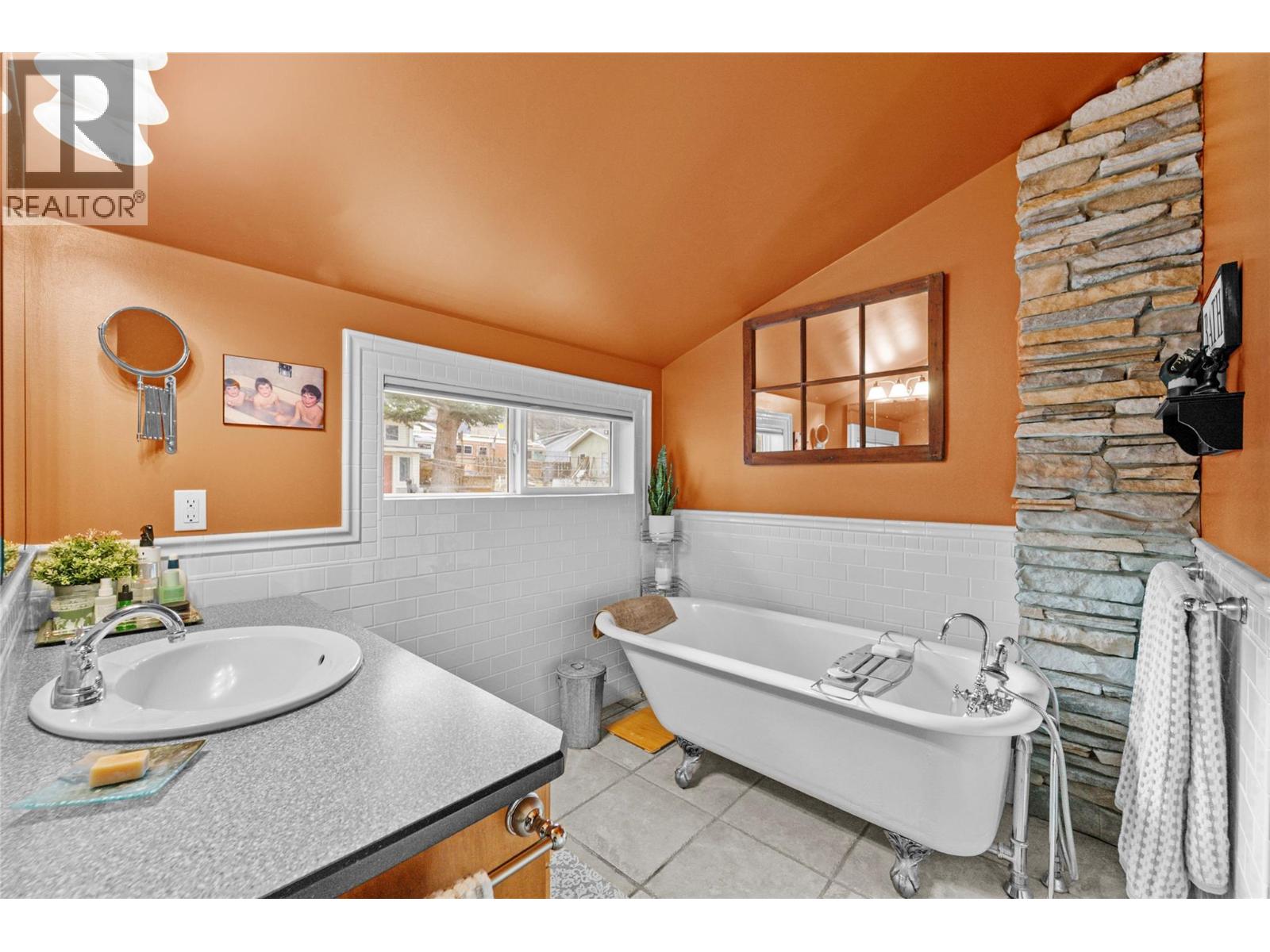 1337 Dominion Crescent, Kamloops, British Columbia  V2C 2W9 - Photo 30 - 10376799