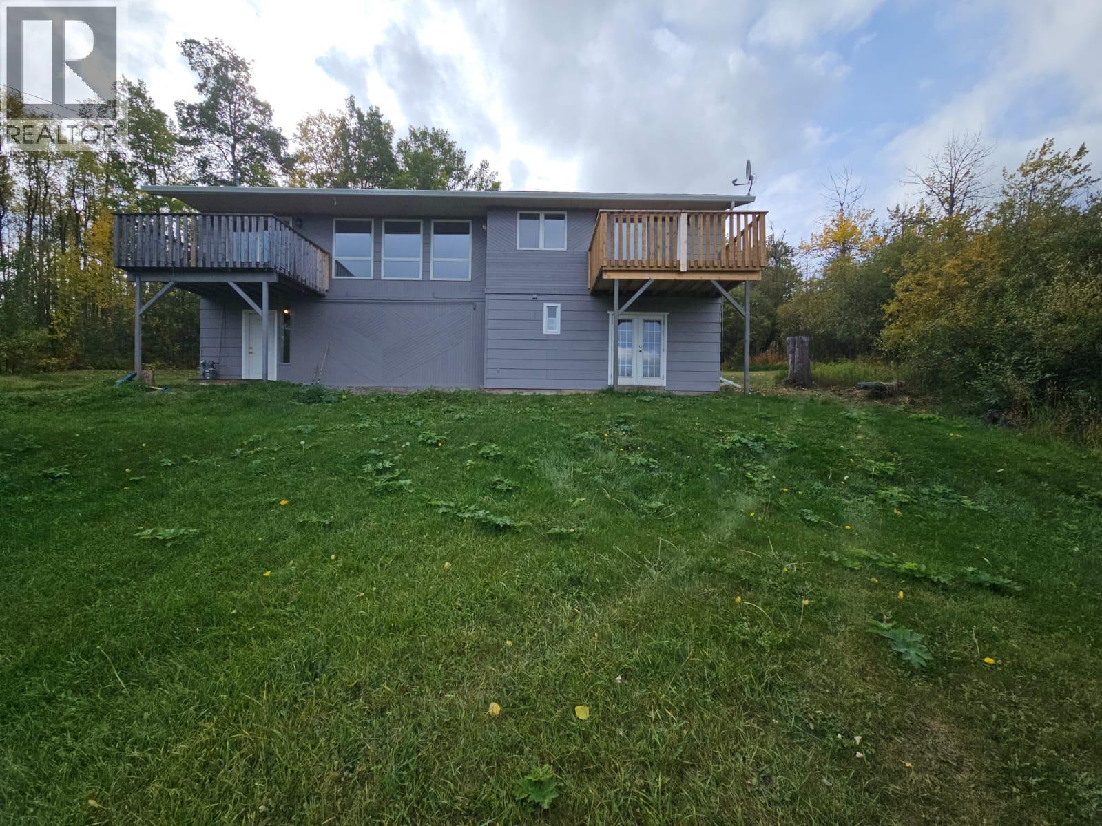 3511 Spruce Road, Chetwynd, British Columbia  V0C 1J0 - Photo 1 - 10378016