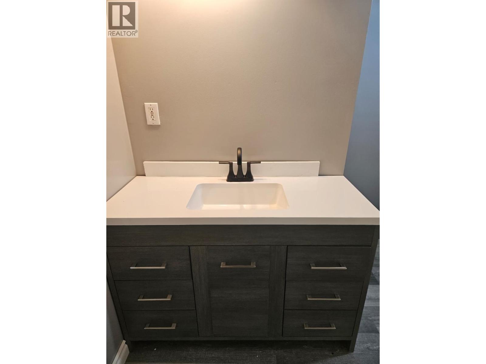 3511 Spruce Road, Chetwynd, British Columbia  V0C 1J0 - Photo 35 - 10378016