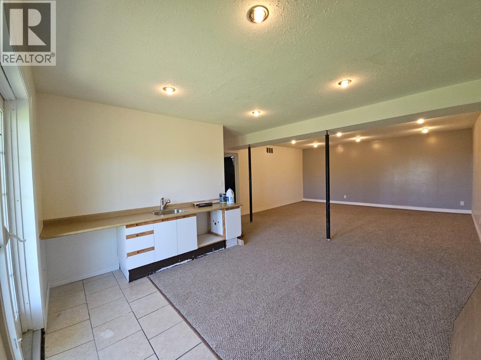 3511 Spruce Road, Chetwynd, British Columbia  V0C 1J0 - Photo 37 - 10378016