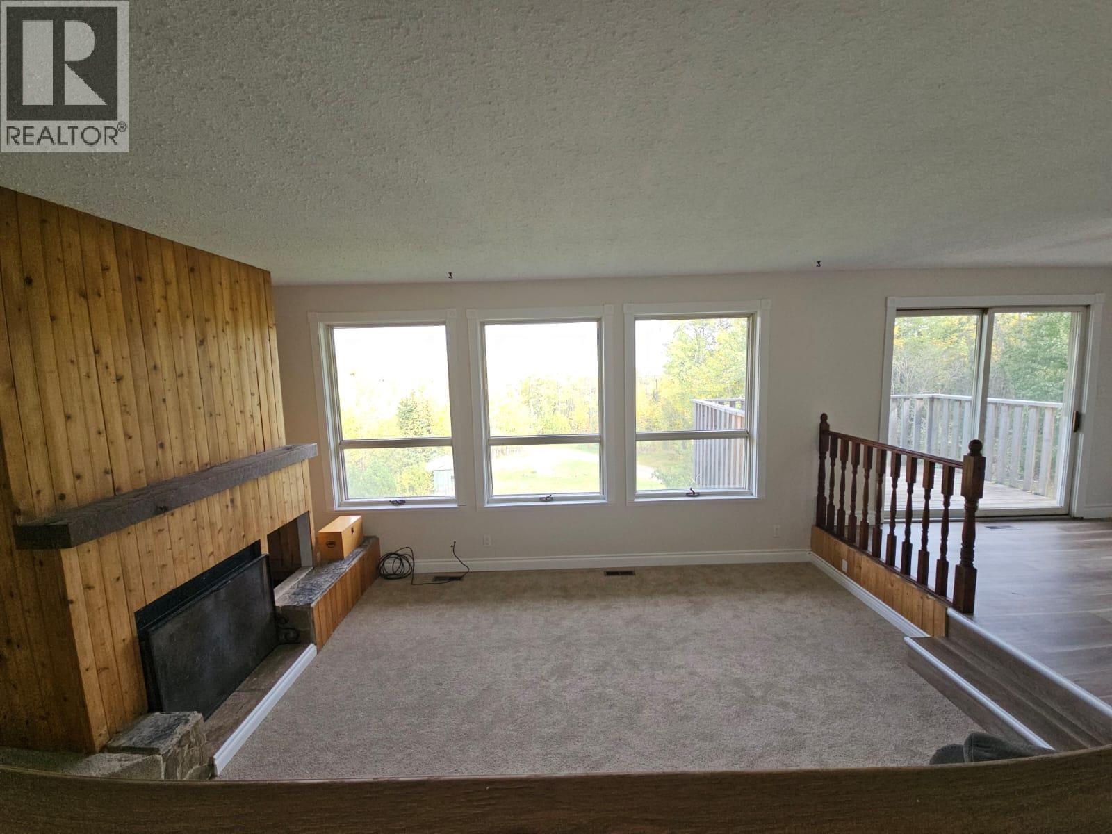 3511 Spruce Road, Chetwynd, British Columbia  V0C 1J0 - Photo 6 - 10378016