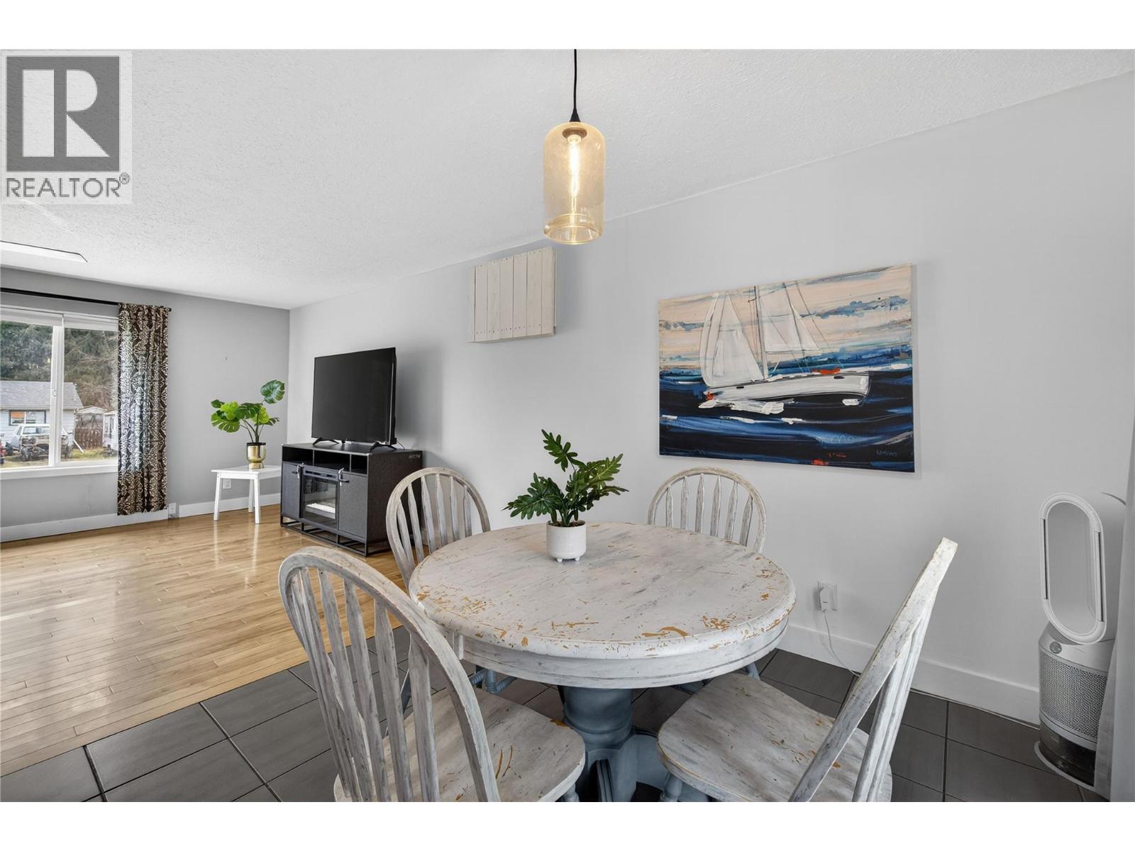 610 Gillis Avenue, Sicamous, British Columbia  V0E 2V0 - Photo 10 - 10378026