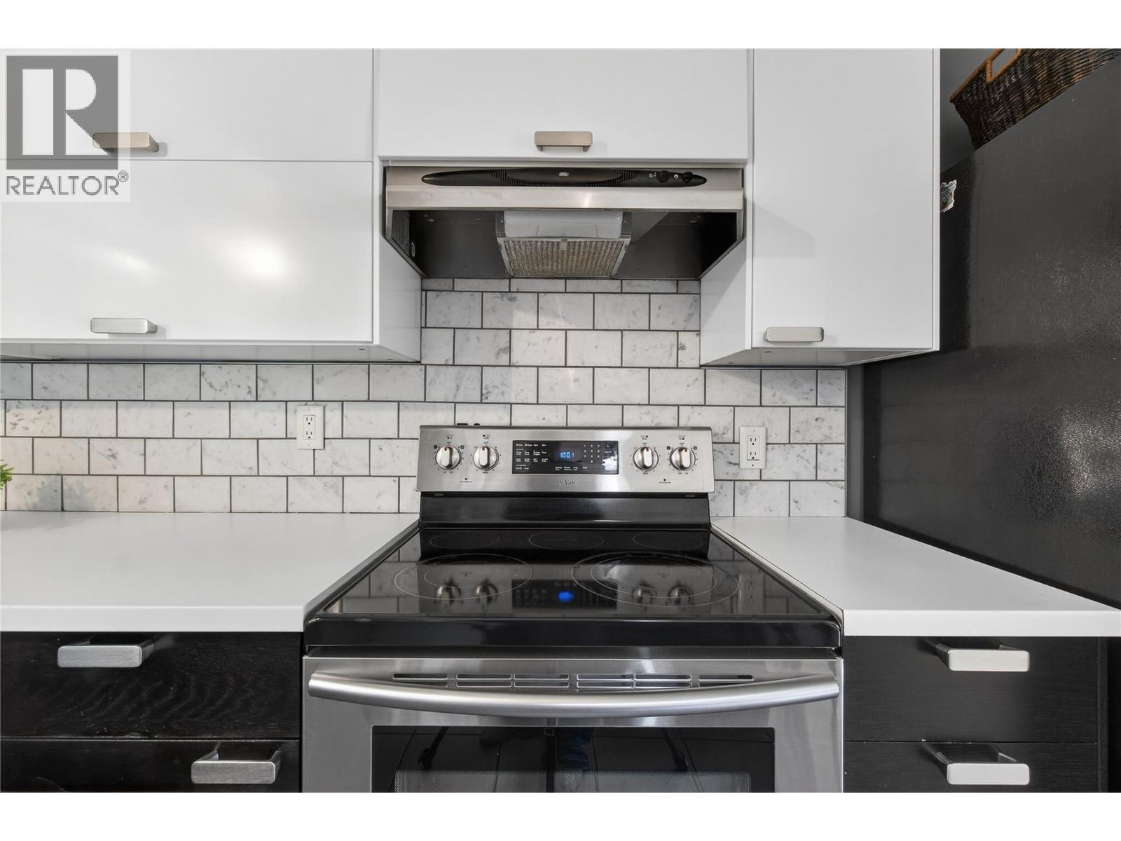 610 Gillis Avenue, Sicamous, British Columbia  V0E 2V0 - Photo 14 - 10378026