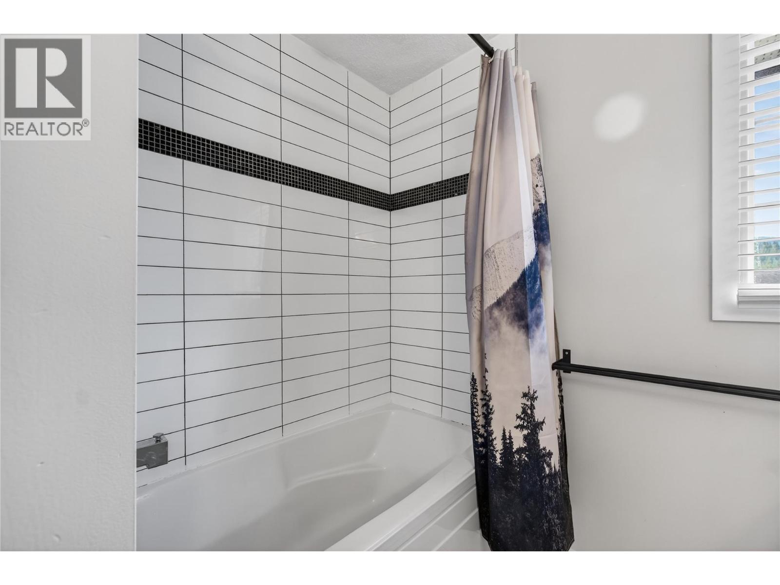 610 Gillis Avenue, Sicamous, British Columbia  V0E 2V0 - Photo 18 - 10378026