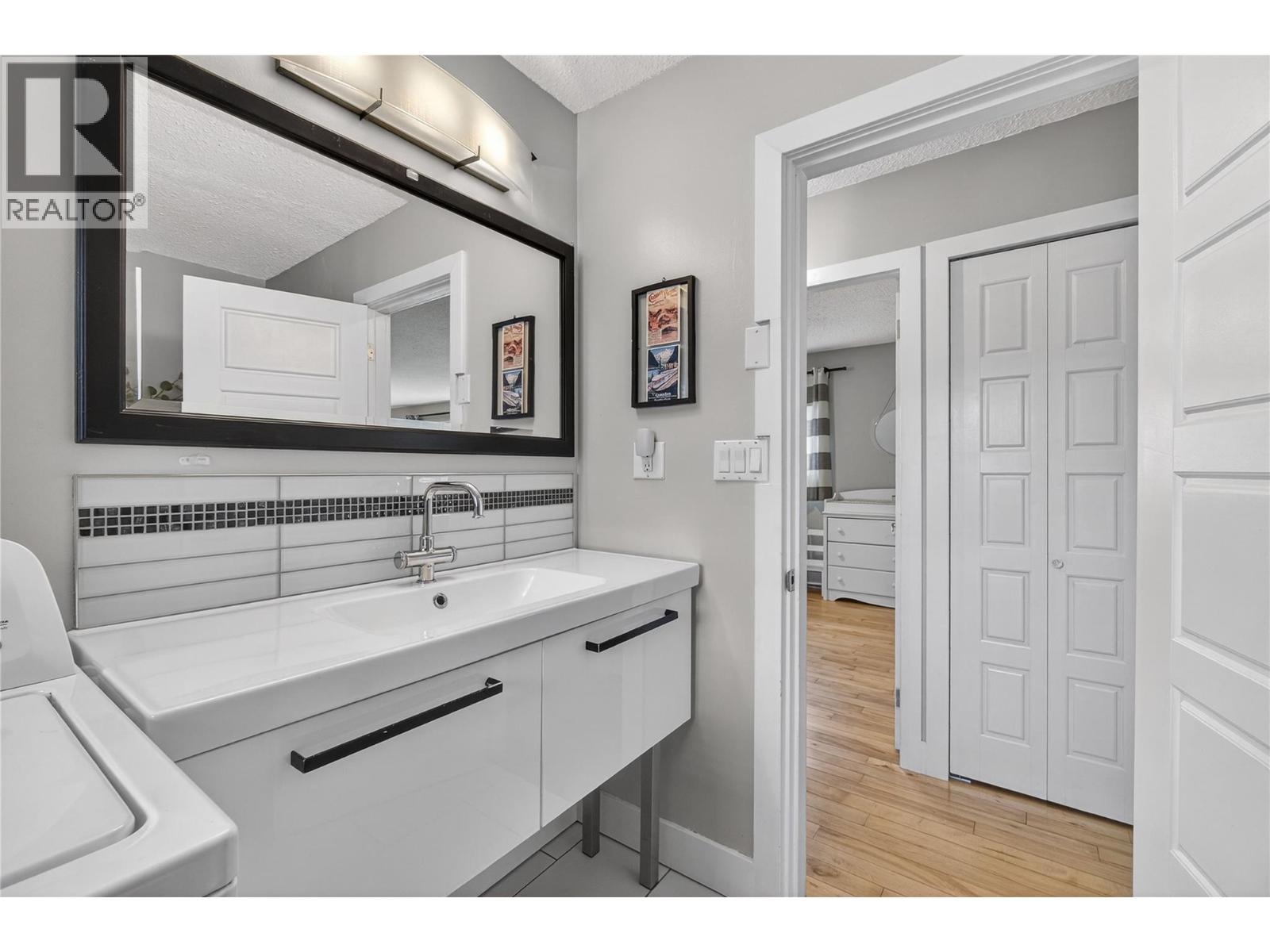 610 Gillis Avenue, Sicamous, British Columbia  V0E 2V0 - Photo 21 - 10378026