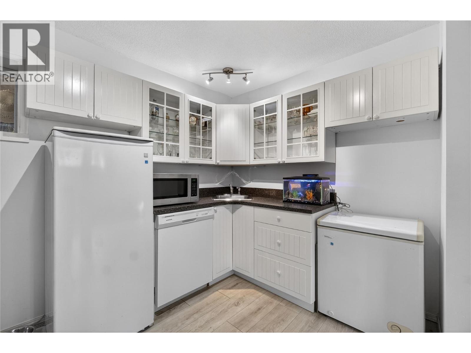 610 Gillis Avenue, Sicamous, British Columbia  V0E 2V0 - Photo 28 - 10378026