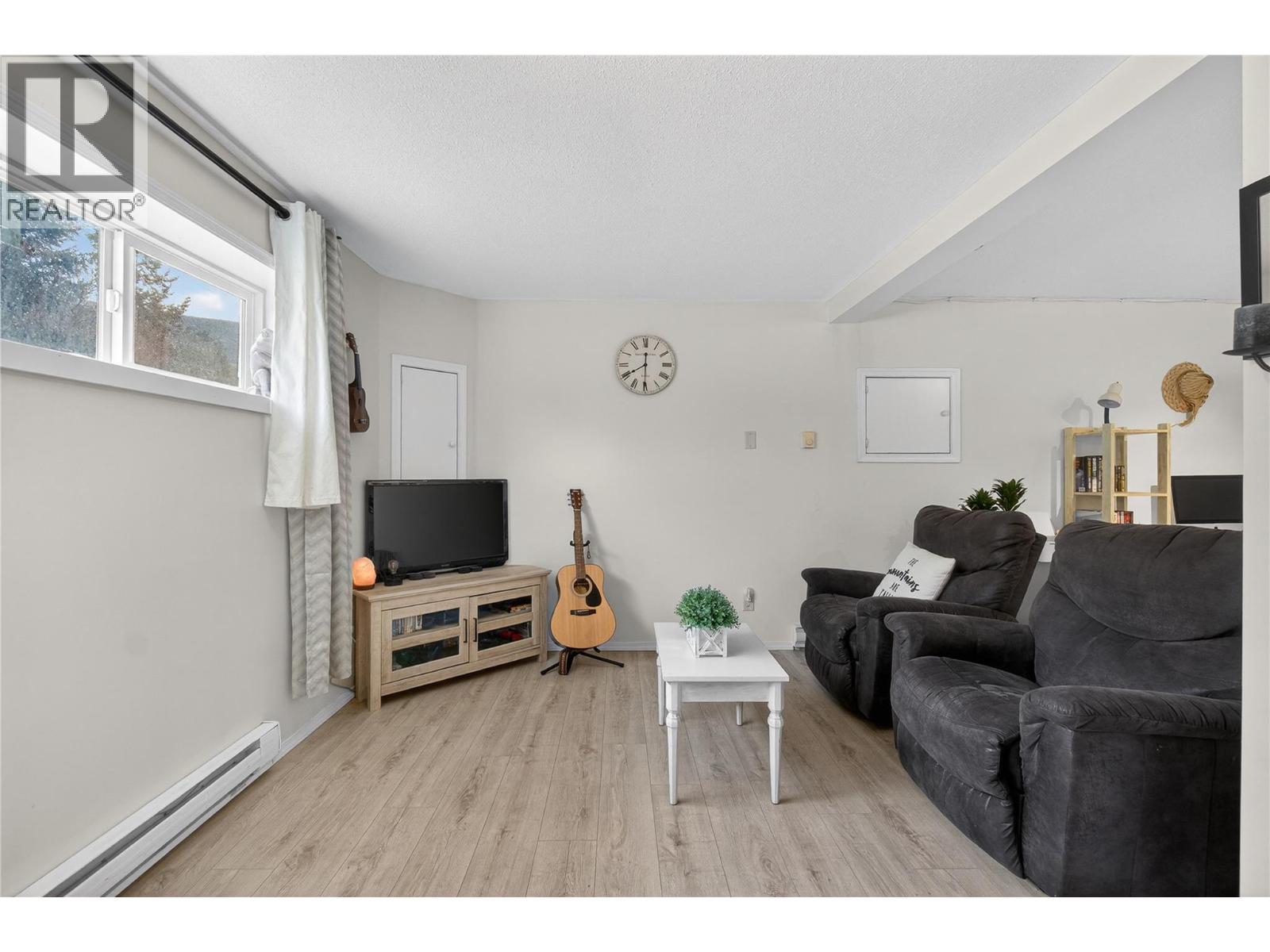 610 Gillis Avenue, Sicamous, British Columbia  V0E 2V0 - Photo 32 - 10378026