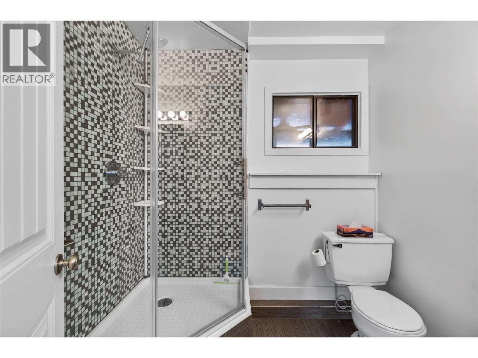 610 Gillis Avenue, Sicamous, British Columbia  V0E 2V0 - Photo 34 - 10378026