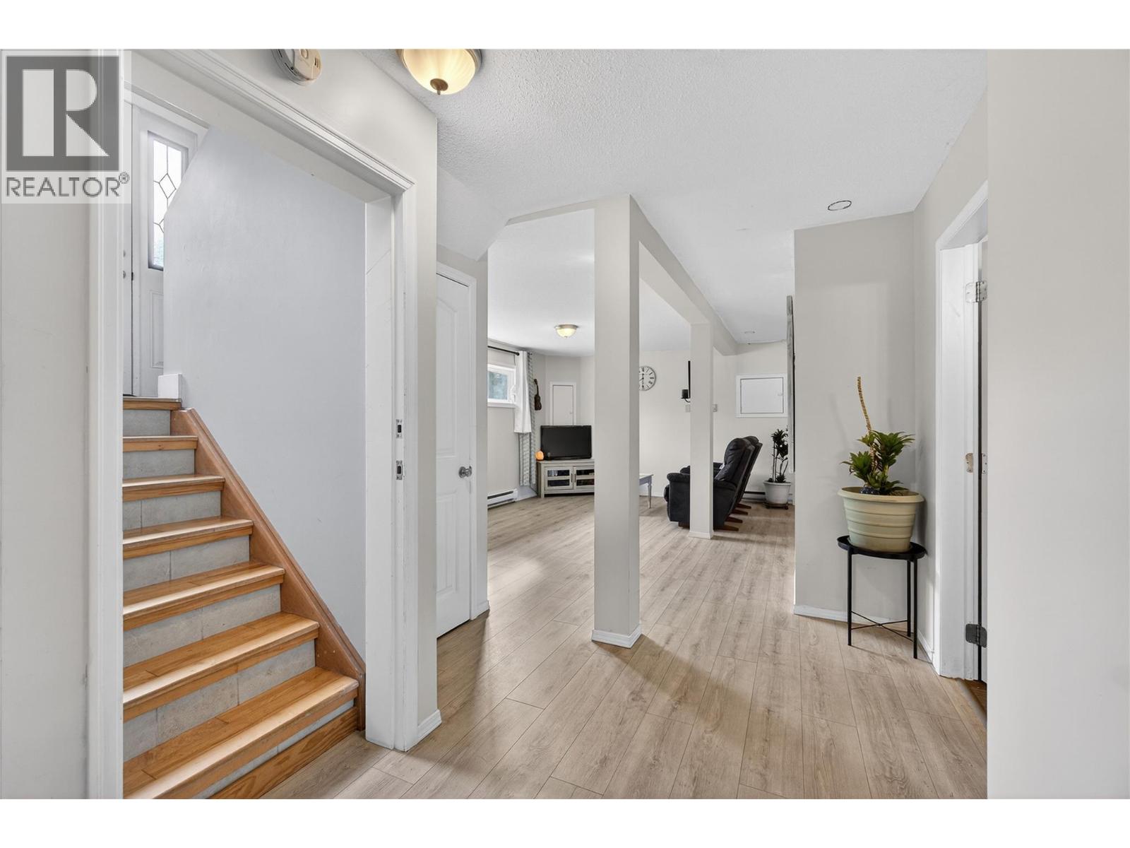 610 Gillis Avenue, Sicamous, British Columbia  V0E 2V0 - Photo 39 - 10378026