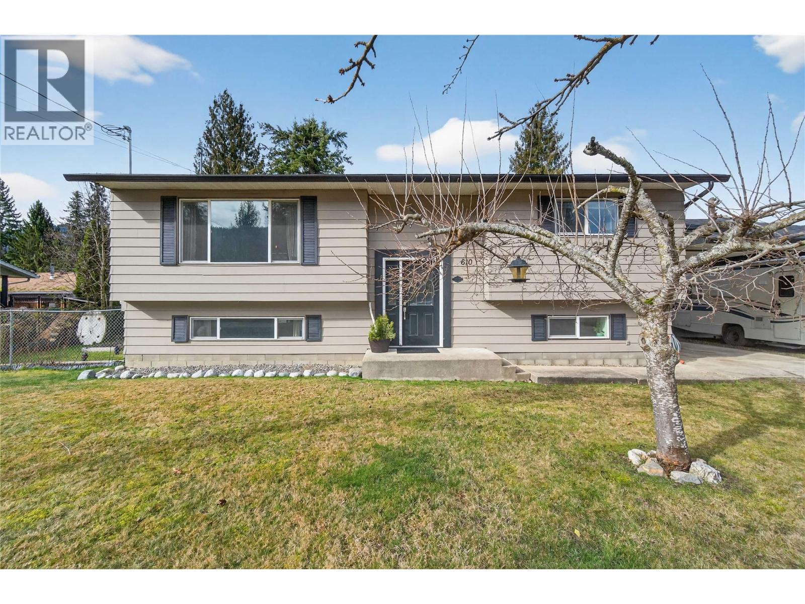 610 Gillis Avenue, Sicamous, British Columbia  V0E 2V0 - Photo 44 - 10378026