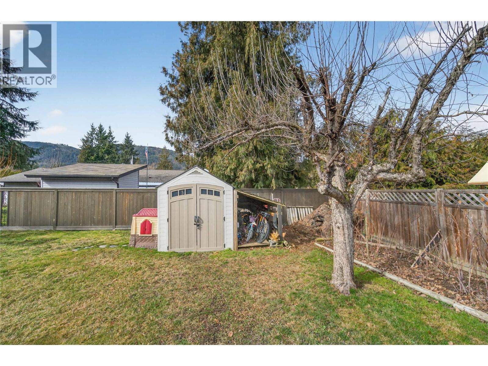 610 Gillis Avenue, Sicamous, British Columbia  V0E 2V0 - Photo 51 - 10378026