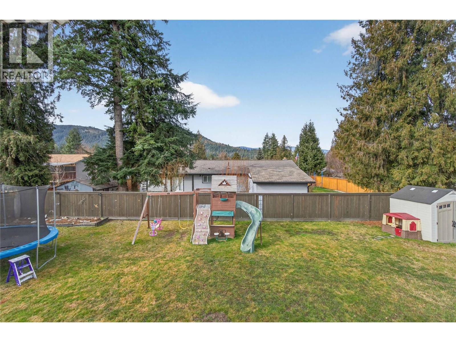 610 Gillis Avenue, Sicamous, British Columbia  V0E 2V0 - Photo 56 - 10378026