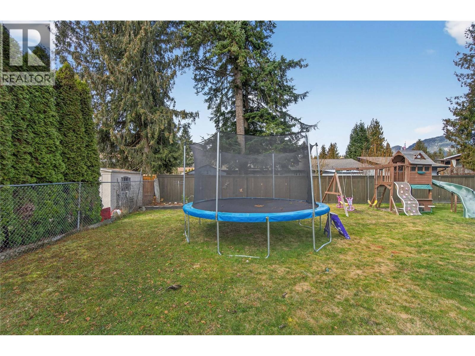 610 Gillis Avenue, Sicamous, British Columbia  V0E 2V0 - Photo 69 - 10378026