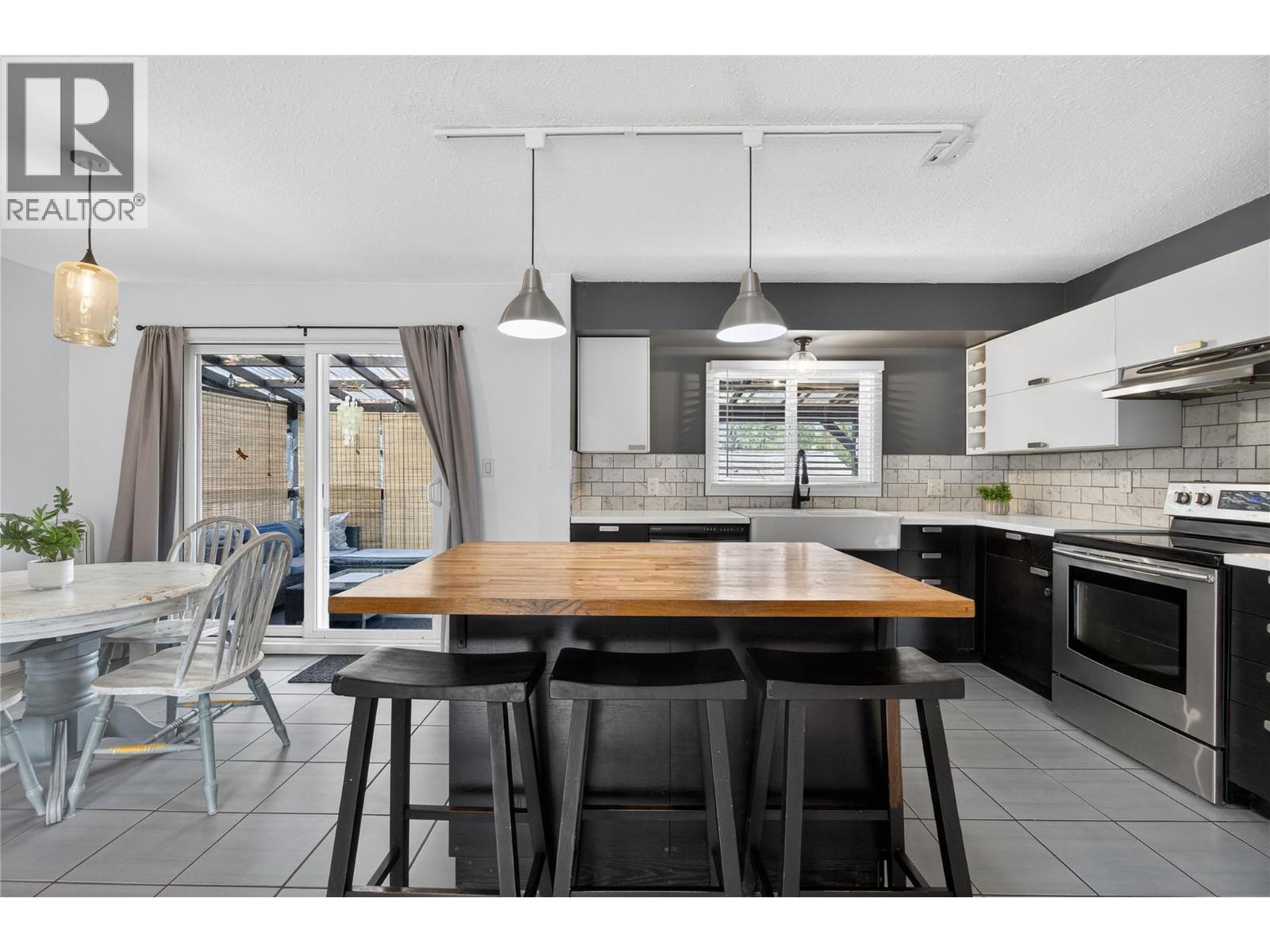 610 Gillis Avenue, Sicamous, British Columbia  V0E 2V0 - Photo 7 - 10378026