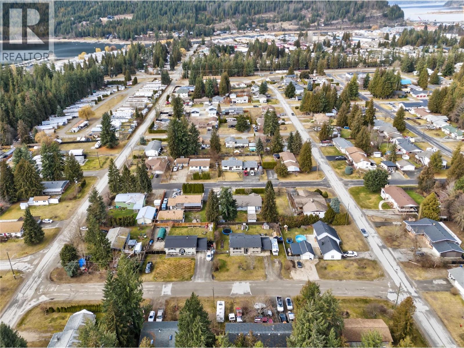 610 Gillis Avenue, Sicamous, British Columbia  V0E 2V0 - Photo 78 - 10378026