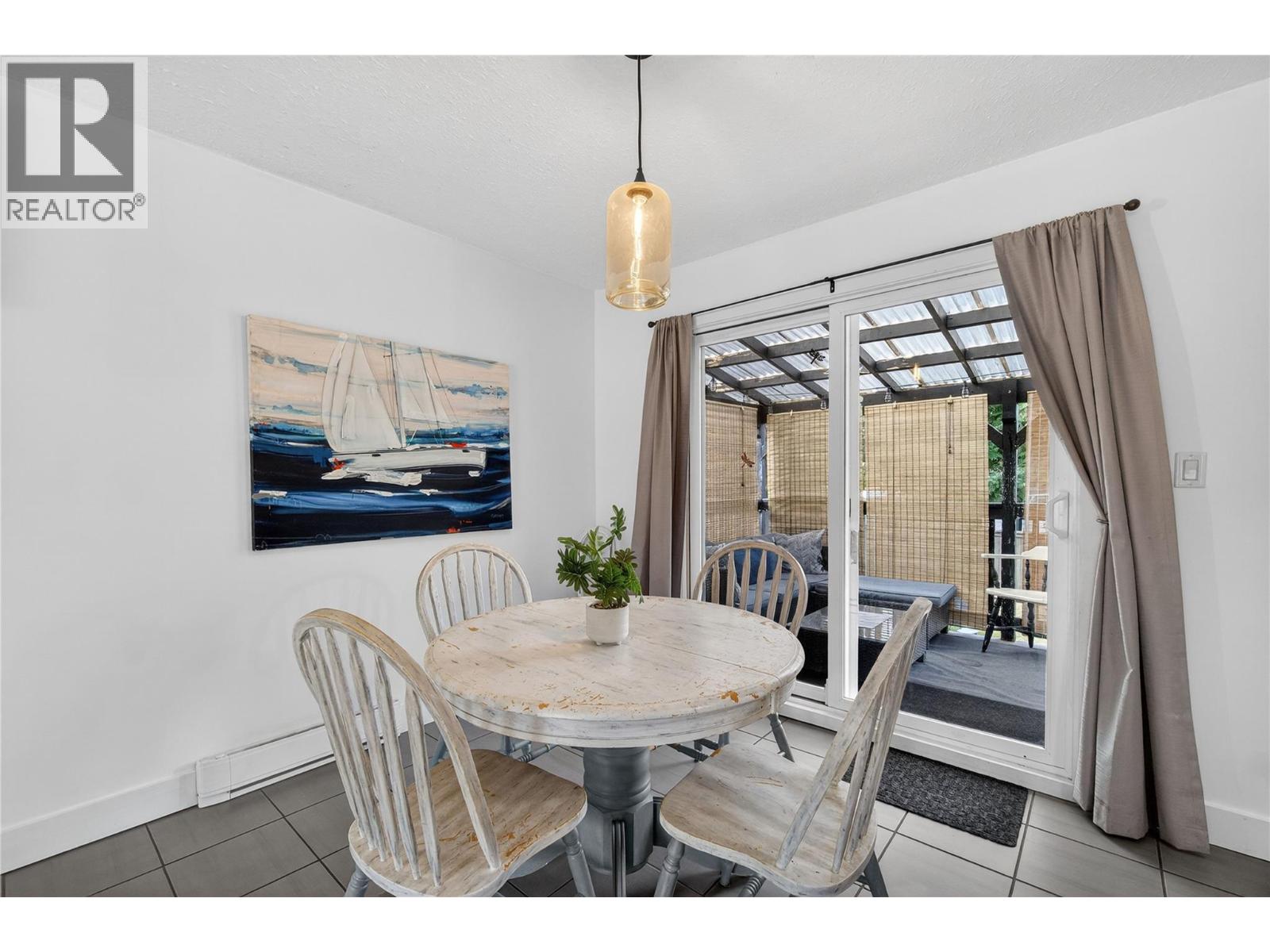 610 Gillis Avenue, Sicamous, British Columbia  V0E 2V0 - Photo 9 - 10378026