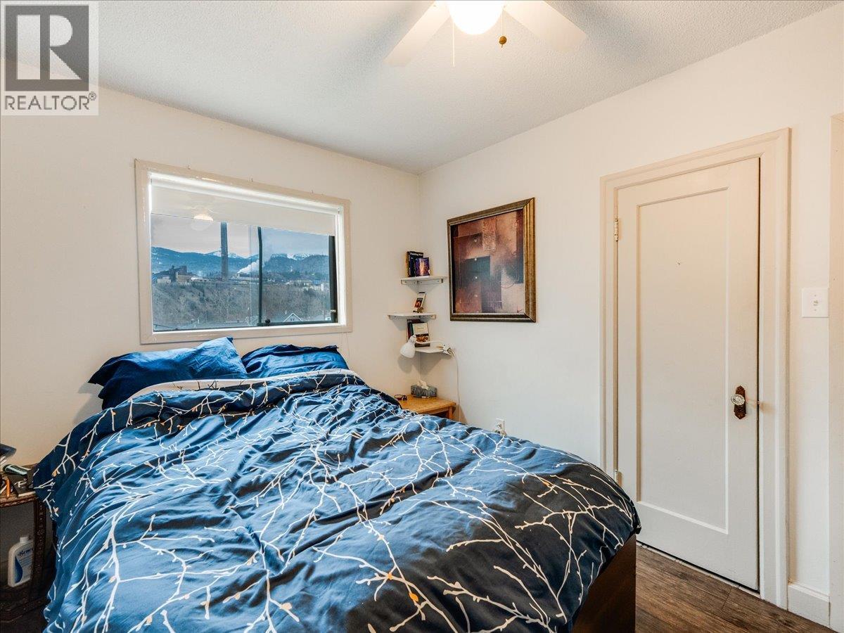 1220 Third Avenue, Trail, British Columbia  V1R 1P2 - Photo 13 - 10378064