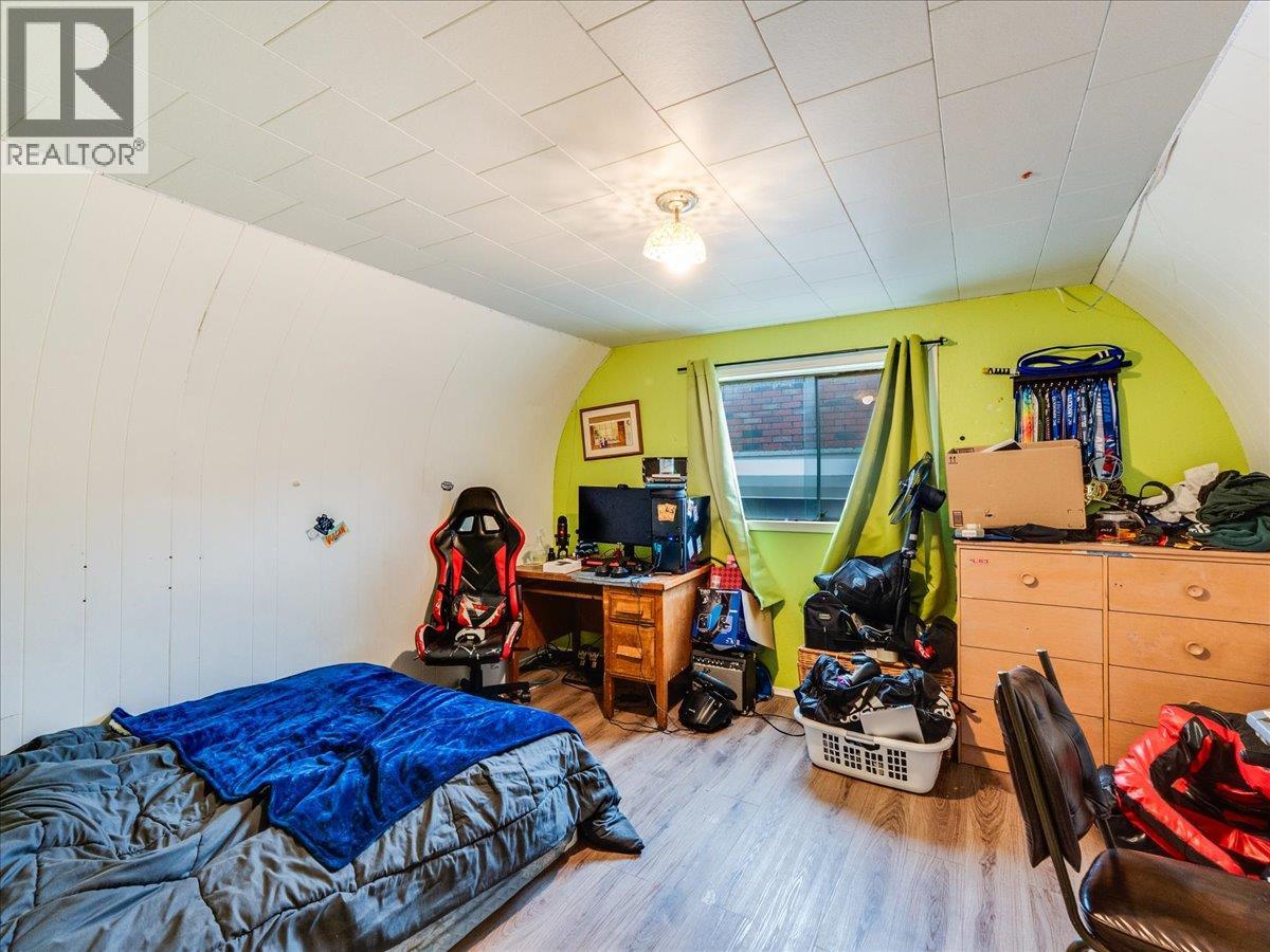 1220 Third Avenue, Trail, British Columbia  V1R 1P2 - Photo 17 - 10378064