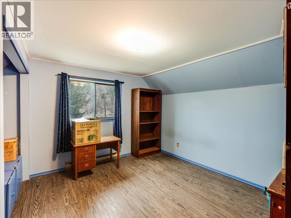 1220 Third Avenue, Trail, British Columbia  V1R 1P2 - Photo 20 - 10378064