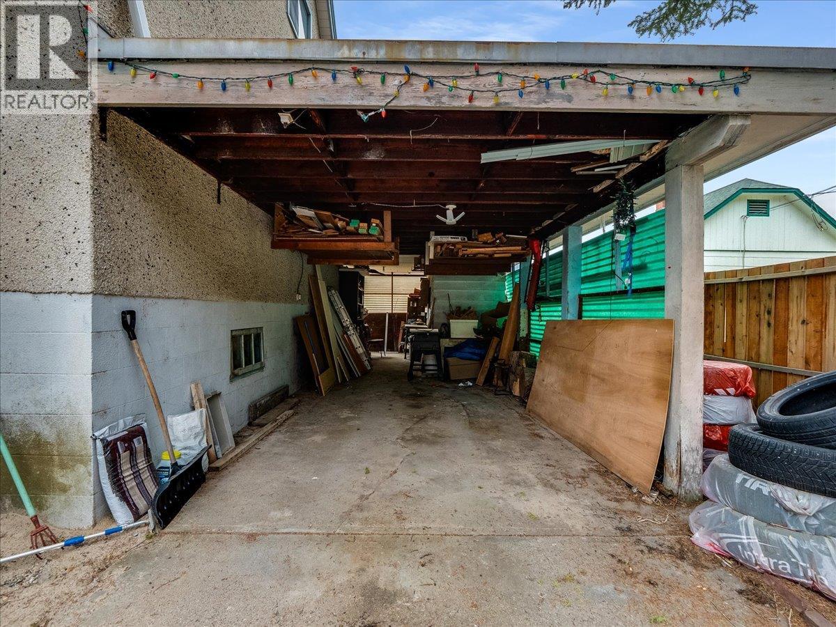 1220 Third Avenue, Trail, British Columbia  V1R 1P2 - Photo 33 - 10378064