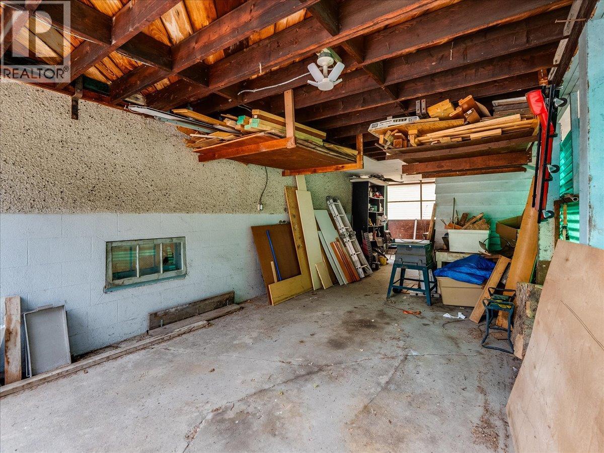 1220 Third Avenue, Trail, British Columbia  V1R 1P2 - Photo 35 - 10378064