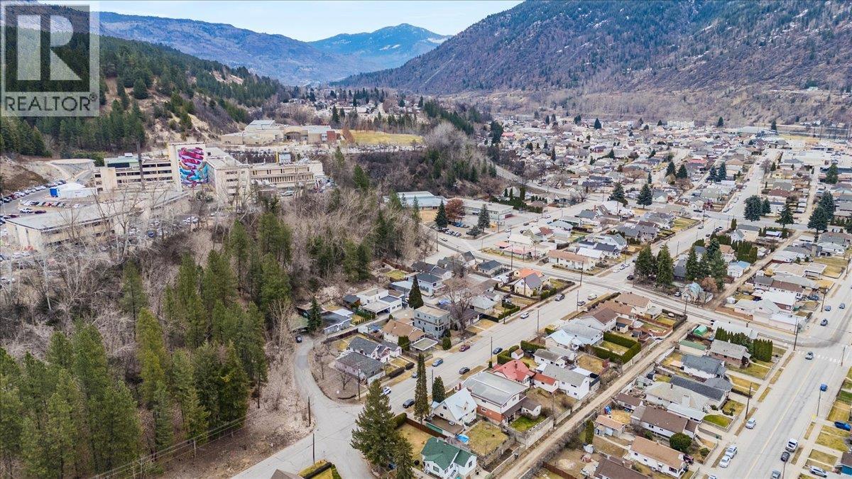1220 Third Avenue, Trail, British Columbia  V1R 1P2 - Photo 49 - 10378064