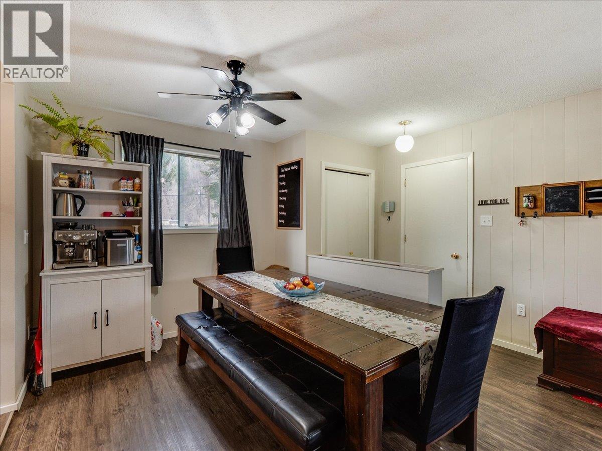 1220 Third Avenue, Trail, British Columbia  V1R 1P2 - Photo 7 - 10378064