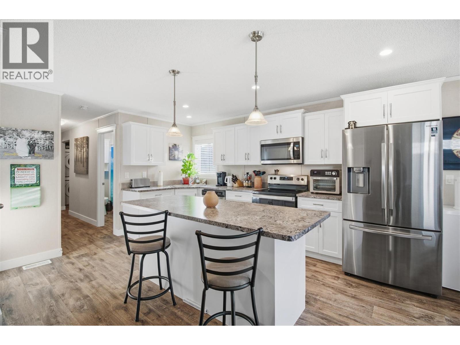 712 Shuswap Road E Unit# 17, Kamloops, British Columbia  V2H 0C8 - Photo 3 - 10378059